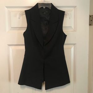 Forever 21 XXI peplum black vest S